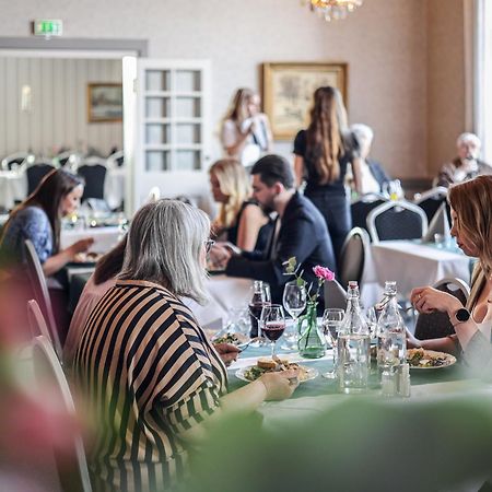 First Hotel Statt Oernskoeldsvik Zewnętrze zdjęcie