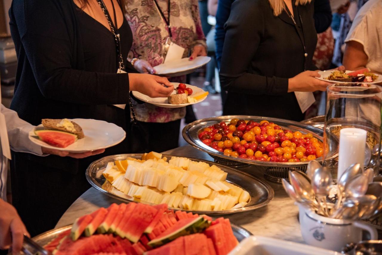 First Hotel Statt Oernskoeldsvik Zewnętrze zdjęcie