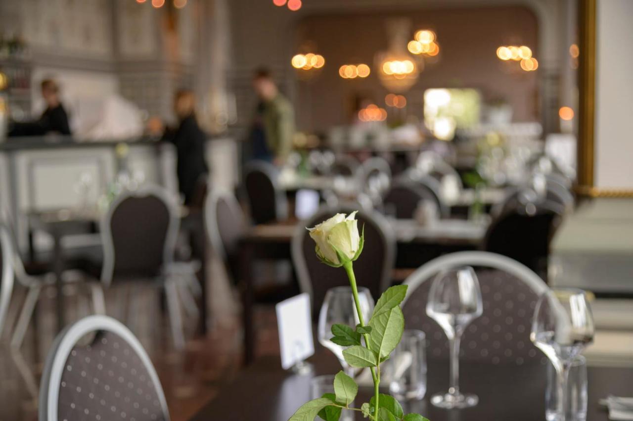 First Hotel Statt Oernskoeldsvik Zewnętrze zdjęcie