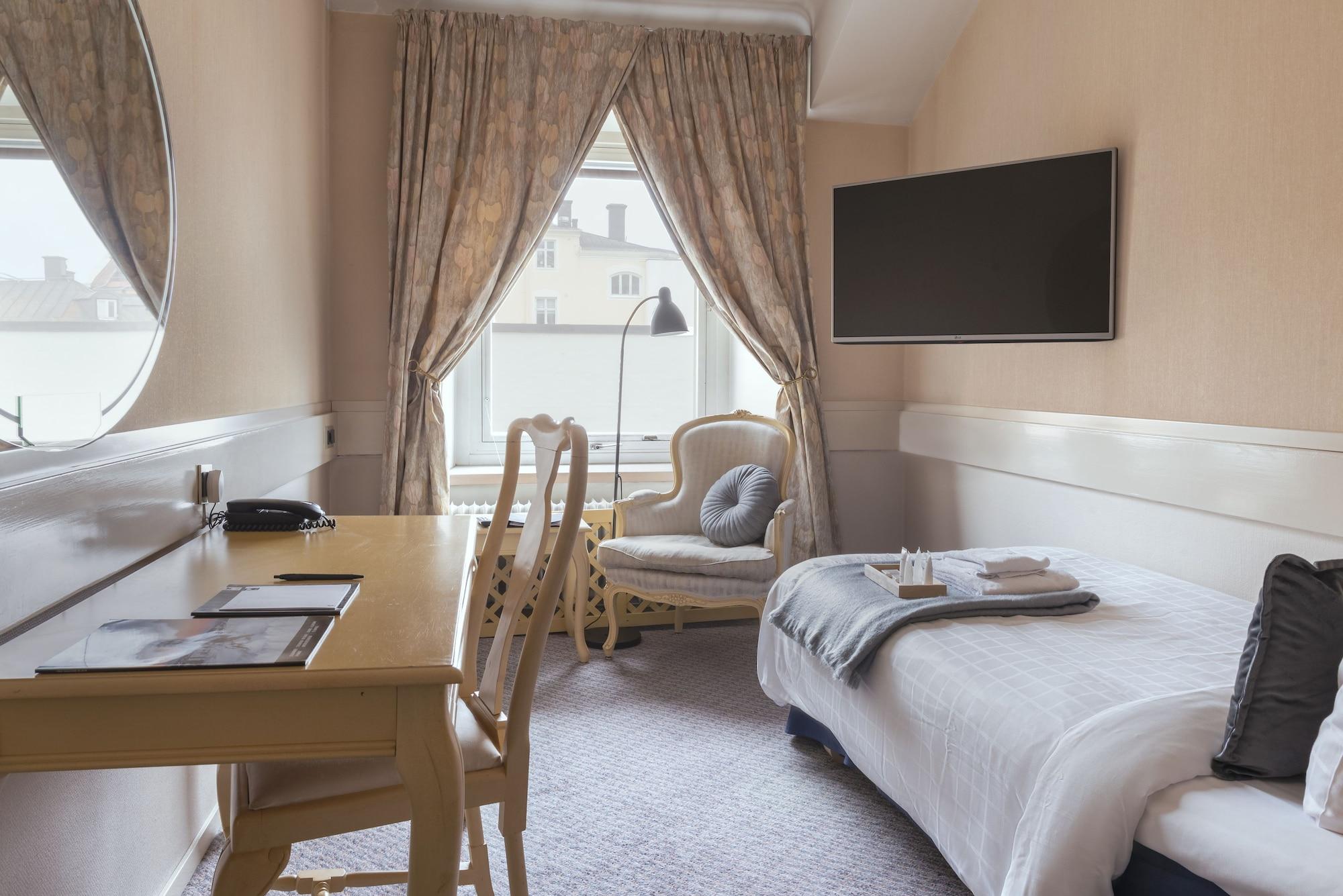 First Hotel Statt Oernskoeldsvik Zewnętrze zdjęcie