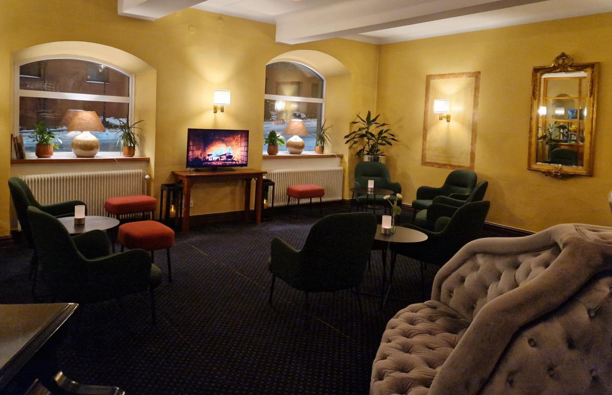 First Hotel Statt Oernskoeldsvik Zewnętrze zdjęcie