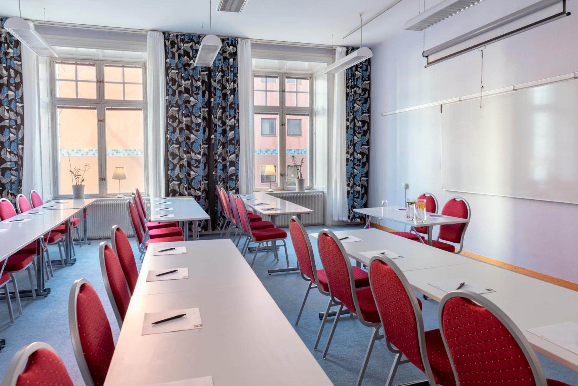 First Hotel Statt Oernskoeldsvik Zewnętrze zdjęcie
